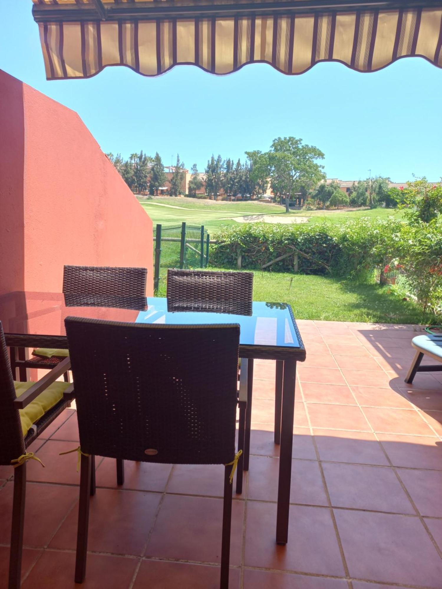 Olhando Um Campo De Golf Islantilla Extérieur photo